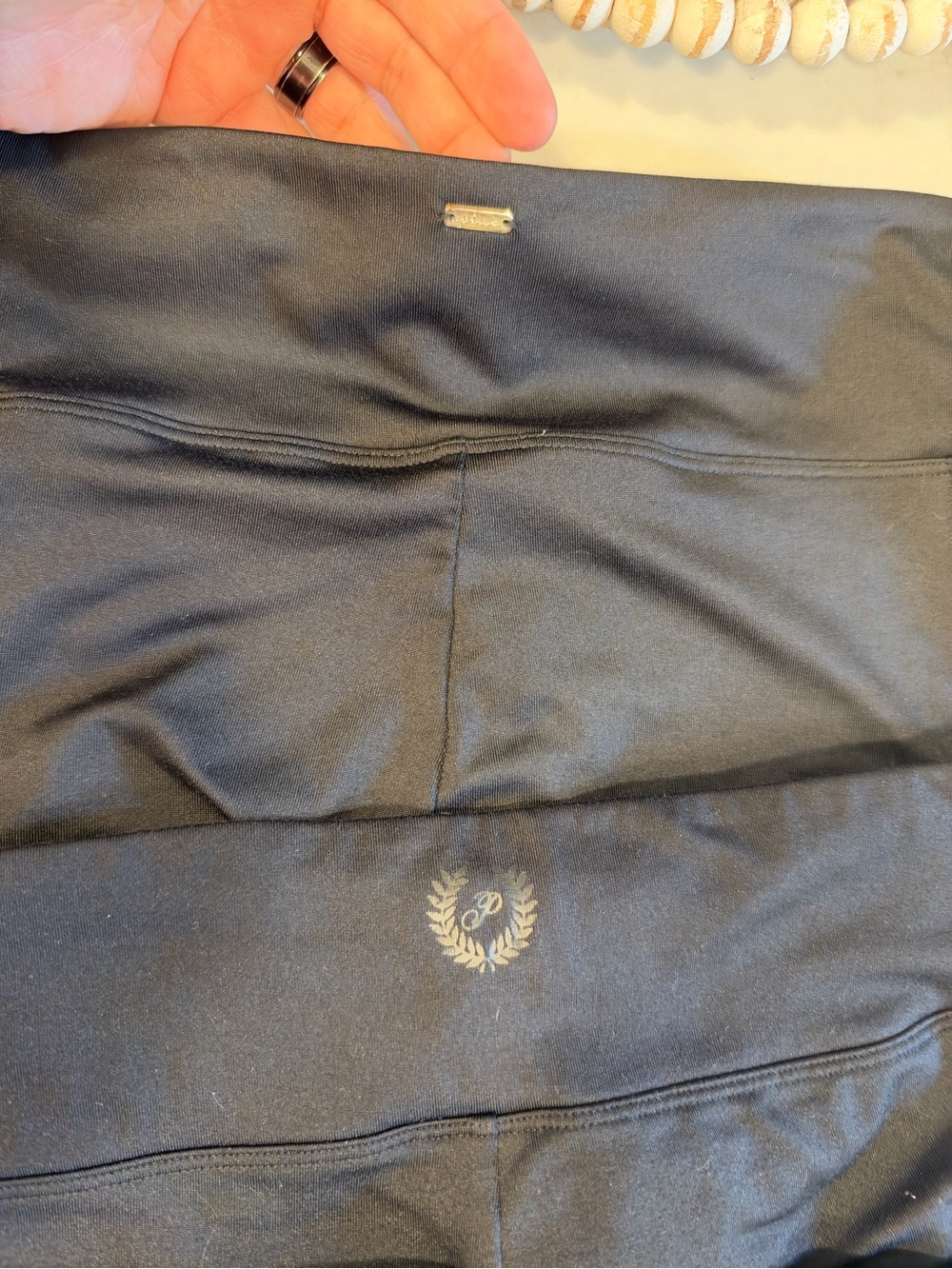 PINK Victoria's Secret đ©· Womenâs Leggings gently used Sz L smoke free home - Picture 7 of 8